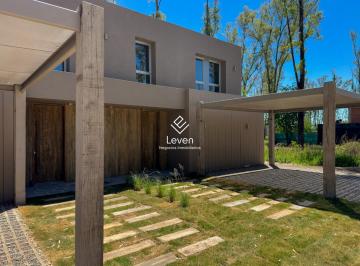 Casa · 165m² · 5 Ambientes · 2 Cocheras · Duplex 3 Dorm. Categoría Apto Crédito Nuevo Malagueño