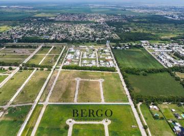 Terreno · 360m² · Venta - Lotes Apto Duplex 360 m² - Distrito Sur