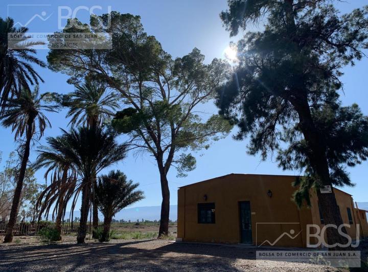Campo · 330000m² · 4 Ambientes