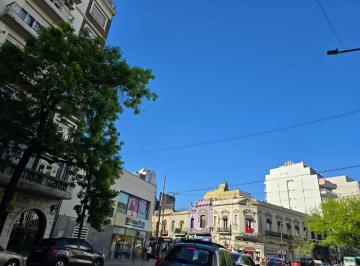 Departamento de 3 ambientes, Barracas · Departamento de 3 Amb Muy Bien Ubicado en Barracas Al Frente y con Balcon