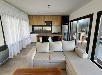Casa · 300m² · 3 Ambientes · 2 Cocheras · Casa 2 Dor C/ Gran Patio y Cochera - Mansos del Sur