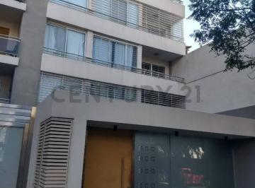 Departamento · 74m² · 2 Dormitorios · 1 Cochera · Venta 2 Dorm. - Al Frente - Cochera - Centro