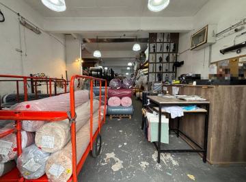 Local comercial , Floresta · Excelente Local Para Textil en Flores | Gran Frente | con Instalaciones | Listo Para Facturar!
