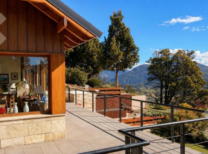 Casa · 272m² · 5 Ambientes · 1 Cochera