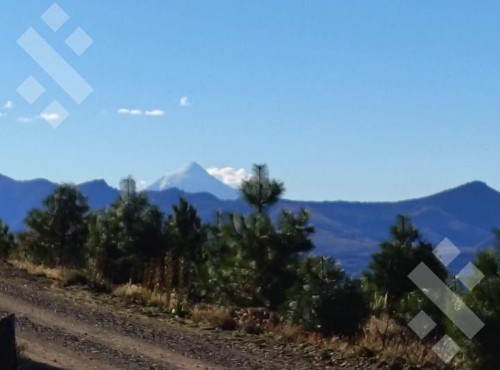 Terreno · 932m²