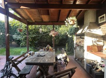 Casa · 150m² · 5 Ambientes · 1 Cochera · Venta, Casa, 5 Ambientes, Oficina, Jardin, Playroom, Galpon, Parrilla, Ituzaingo