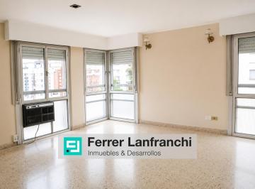 Departamento · 121m² · 5 Ambientes · 1 Cochera · Departamento en Venta Centro 3 Dorm. 3 Baños con Cochera