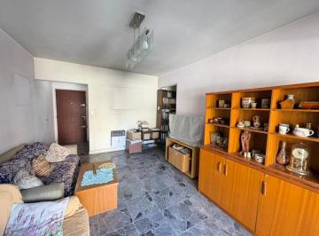 Departamento · 70m² · 3 Ambientes · Luminoso 3 Ambientes con Balcón a La Calle
