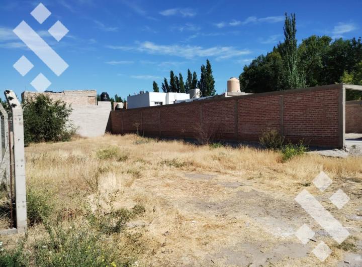 Terreno · 275m²