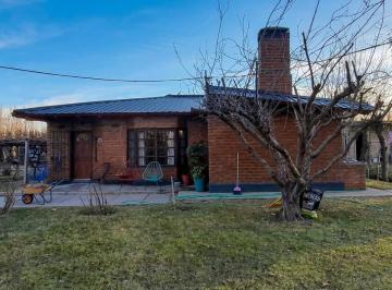 Campo · 179m² · 5 Ambientes · 1 Cochera · En Venta, Chacra y Casa, Zona Rural, Senillosa