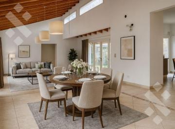 Casa · 290m² · 6 Ambientes · 2 Cocheras · En Venta, Casa de 3 Dorm., Garaje, Quincho y Pileta, B. Jardines del Hilmar, Plottier