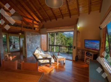 Casa · 1017m² · 7 Ambientes · 1 Cochera · Venta 2 Casas - B.º Alihuen Alto - San Martin de Los Andes