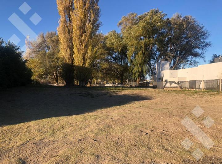 Terreno · 1680m²