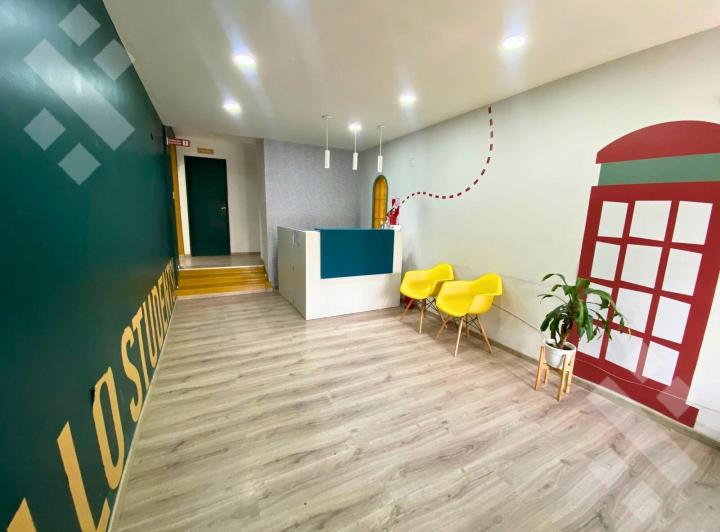 Casa · 306m² · 7 Ambientes · 1 Cochera