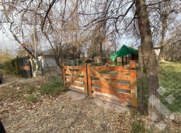 Casa · 40m² · 3 Ambientes · 1 Cochera · Venta de Casa con Tres Terrenos