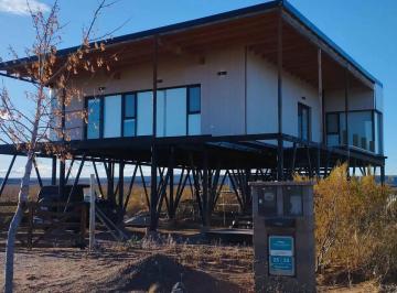 Casa · 110m² · 5 Ambientes · 2 Cocheras · En Venta Casa 2 Dorm. en Chocón Medio, Villa El Chocón