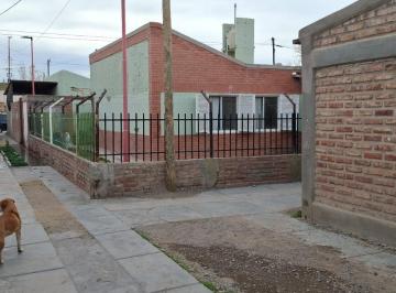 Casa · 123m² · 5 Ambientes · Venta Casa 3 Dorm. B° Fonavi - Senillosa