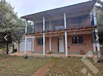 Casa · 126m² · 3 Ambientes · 1 Cochera · Venta Casa Club Náutico Los Barreales