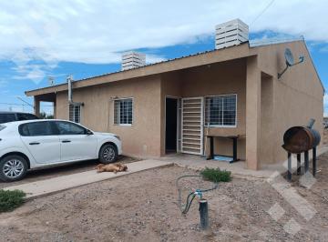 Casa · 59m² · 4 Ambientes · Venta Casa Dos Dorm. - B Penitenciario - Centenario.