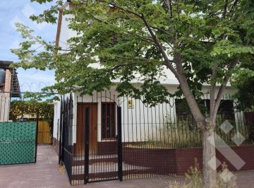 Casa · 189m² · 5 Ambientes · 1 Cochera · Casa en Neuquen