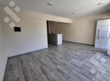 PH · 180m² · 3 Ambientes · 1 Cochera · En Venta, PH de 2 Dorm., Barrio Rio Limay, Plottier