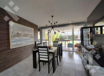 Casa · 1000m² · 8 Ambientes · 2 Cocheras · En Venta, Casa de 4 Dorm., Barrio Fincas de Plottier, Plottier