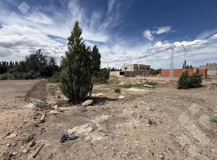 Terreno · 300m²