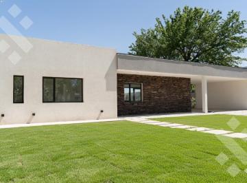 Casa · 172m² · 5 Ambientes · 1 Cochera · En Venta, Casa de 2 Dorm. a Estrenar, Los Canales Golf Club, Plottier