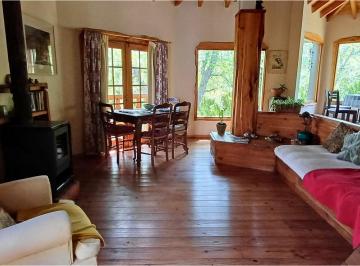Casa · 250m² · 6 Ambientes · Venta Casa 250 m² - 5 Dorm. - Lago Hermoso - San Martin de Los Andes