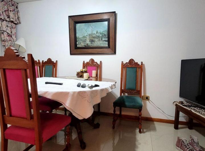 Casa · 157m² · 7 Ambientes · 1 Cochera