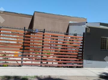 Casa · 120m² · 5 Ambientes · Venta Casa 2 Dorm., Quincho, Barrio Altos de Alberdi, Plottier, Neuquen.