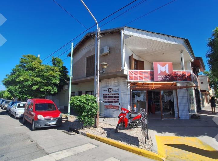 Casa · 143m² · 5 Ambientes · 1 Cochera