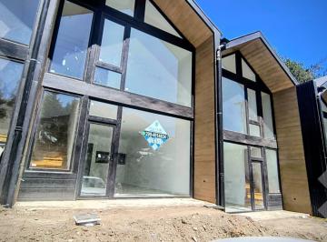Casa · 60m² · 3 Ambientes · 2 Cocheras · Duplex 2 Dorm.. en Villa La Angostura. Prov. de Neuquen