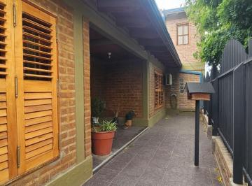 Casa · 260m² · 5 Ambientes · 2 Cocheras · Venta Casa 3 Dormi Dpto - Bº Huiliches - Neuquén Capital