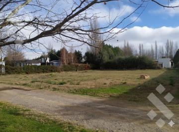 Terreno · 1410m² · En Venta, Lote de 1410 m², Barrio Privado Jardines del Hilmar