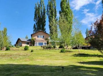 Casa · 277m² · 8 Ambientes · 2 Cocheras · Venta Casa 5 Dorm. - Bº Costas del Alumine - Alumine