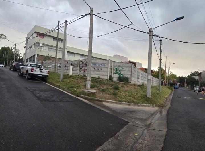 Terreno · 478m²