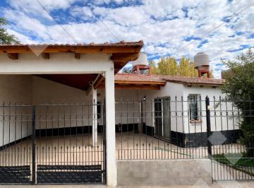 Casa · 209m² · 6 Ambientes · 1 Cochera · En Venta | Casa de 3 Dorm. | Barrio 11 de Octubre | Neuquén
