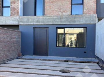 PH · 120m² · 3 Ambientes · 1 Cochera · Venta de Duplex - Tierra Mansa - Centenario