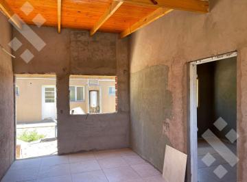 Casa · 95m² · 3 Ambientes · 2 Cocheras · Casa en PH en Pozo