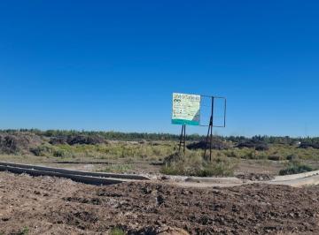 Terreno · 200m² · Venta Lotes 200 m² - Loteo Cooperativa "La Nevada" - Cipolletti