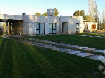 Casa · 130m² · 3 Ambientes · 1 Cochera · En Venta | Casa de 3 Ambientes | Seccion Chacras | 25 de Mayo | La Pampa