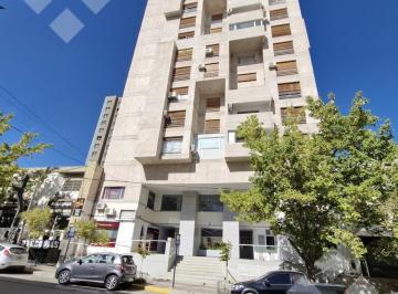 Departamento · 80m² · 4 Ambientes · Venta Departamento Dos Hab con Cochera Centro de Neuquen