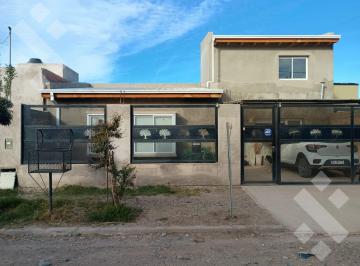 Casa · 147m² · 4 Ambientes · En Venta | Casa 3 Dorm. | Barrio Altos de Alberdi | Plottier