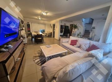 PH · 95m² · 5 Ambientes · PH en Confluencia Rural