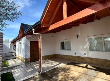 Casa · 127m² · 3 Dormitorios · 2 Cocheras · En Venta | Casa de 3 Dorm. | Barrio Villa Lida | Plottier