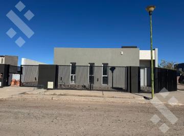 Casa · 76m² · 3 Ambientes · 1 Cochera · Casa PH 2 Dorm. Alquiler General Fernadez Oro