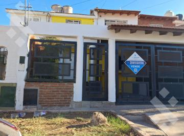 PH · 314m² · 4 Dormitorios · 1 Cochera · PH en Capital