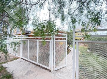 Casa · 140m² · 4 Ambientes · 2 Cocheras · Venta Casa Amoblada Balsa Las Perlas - Cipolletti