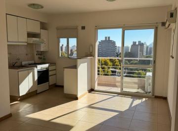 Bodega-Galpón · 35m² · 2 Ambientes · 1 Cochera · Departamento de 1 Dormitorio en Venta con Cochera